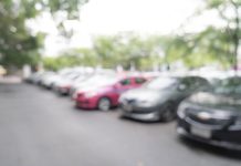 Mașinile hibride pierd gratuitatea la parcare în București; electricele – scutite până în 2027