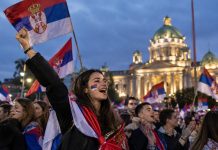 Serbia, schimbare politică istorică: mișcarea „Lista Studenților” îl învinge pe Aleksandar Vučić (VIDEO)